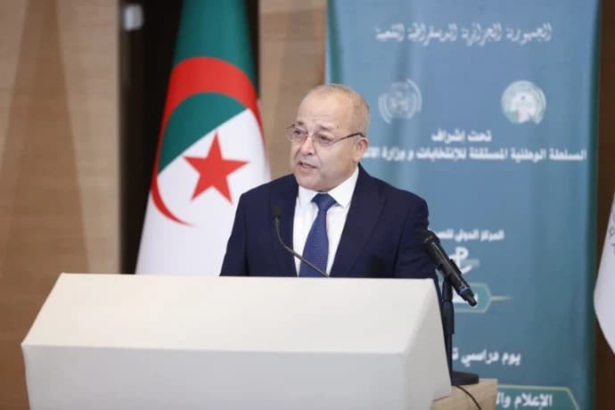 وزير الاتصال: الإعلام يدعم جهود الدولة