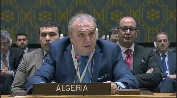 بن جامع يطالب بزيادة تمويل التنمية وتخفيف الديون