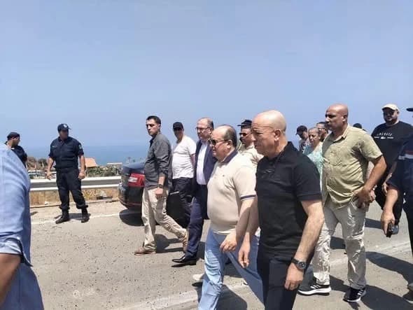 Prime Minister Assesses Injured After Boumerdes Bus Accident
