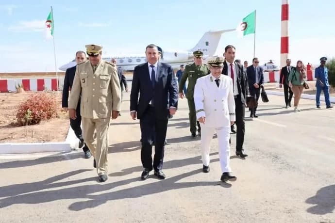 وزير الداخلية يزور النعامة والأبيض سيدي الشيخ