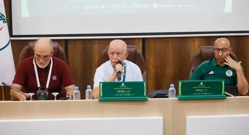 اللجنة التقنية الوطنية تدعو إلى الاستقرار واعتماد رؤية استراتيجية طويلة الأمد لصالح المنتخب الوطني الجزائر ي