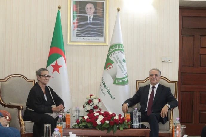 رئيس السلطة يستقبل الأمينة العامة لحزب العمال