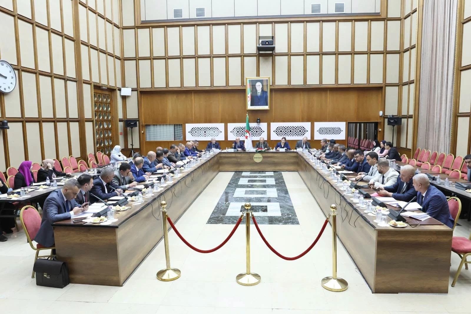 وزير الصناعة يقدم ميزانية 2027 أمام لجنة المالية