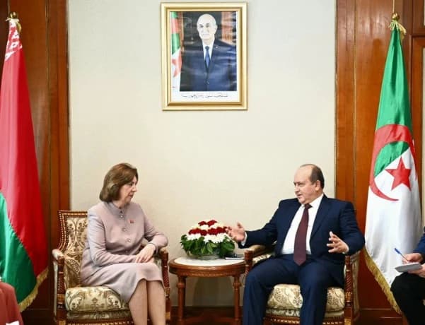 PM discusses with Belarus Assembly Chair