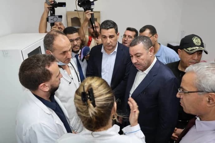 Saïdoud Checks Injured at Souk El-Tenine
