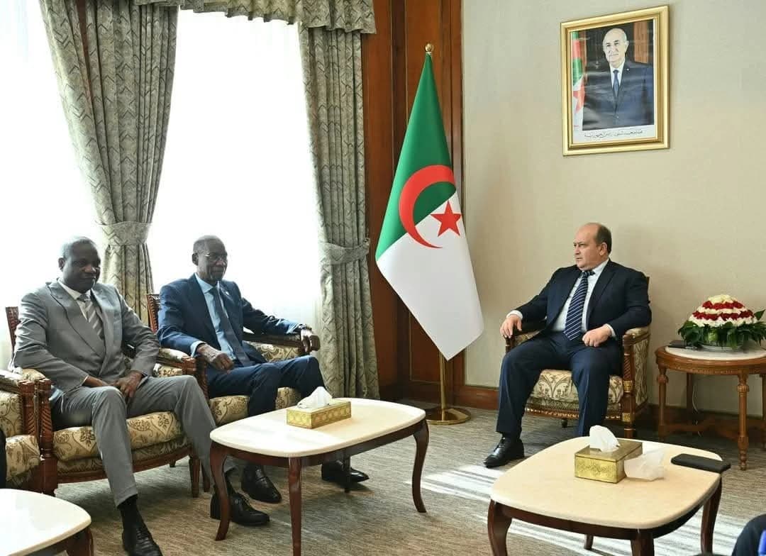 Prime Minister Meets Senegalese Foreign Minister