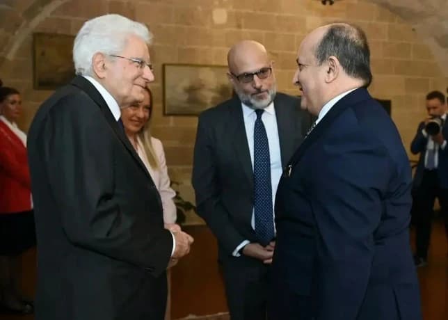 الوزير الأول يلتقي رئيس إيطاليا