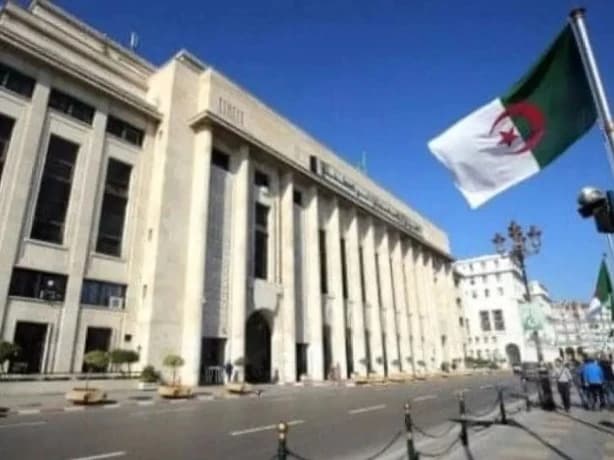 مجلس الشعب يقر قانون القضاء العسكري