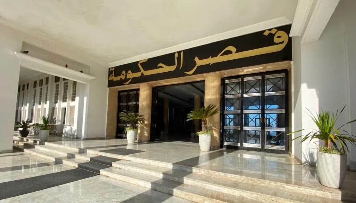 سيفي يترأس لجنة متابعة الاستيراد