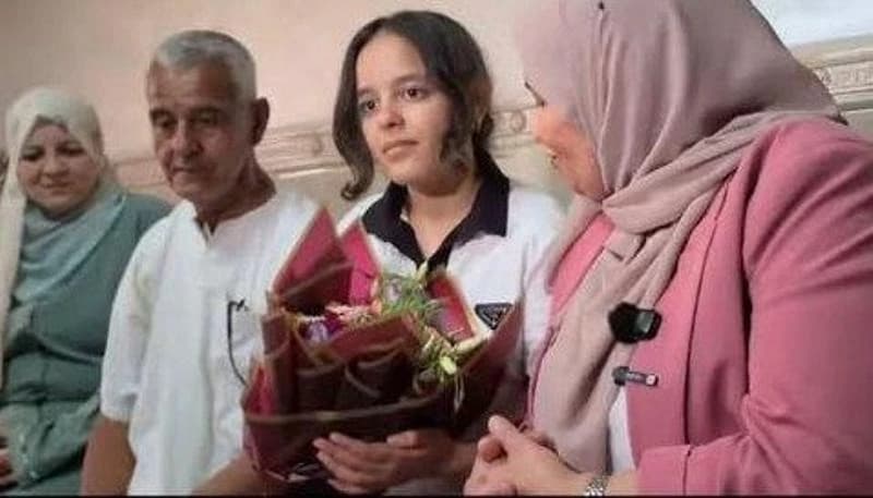 مستغانم: 22 طالبا ينجحون في الباكالوريا بتقدير امتياز والطالبة إسراء تتألق بدرجة 18.63
