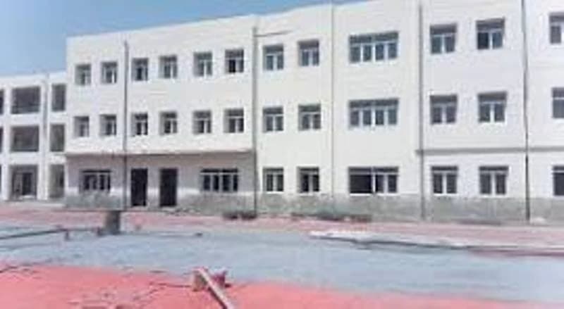 Tiaret monitors project progress for school year