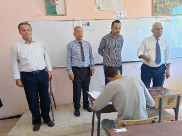 البيض يتقدم 5200 للوظائف التربوية
