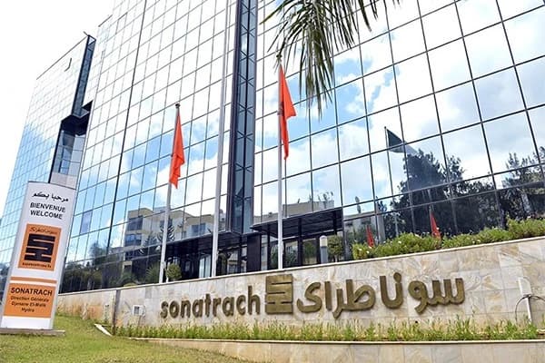 سوناطراك تبدأ تصدير وقود الطائرات للنيجر