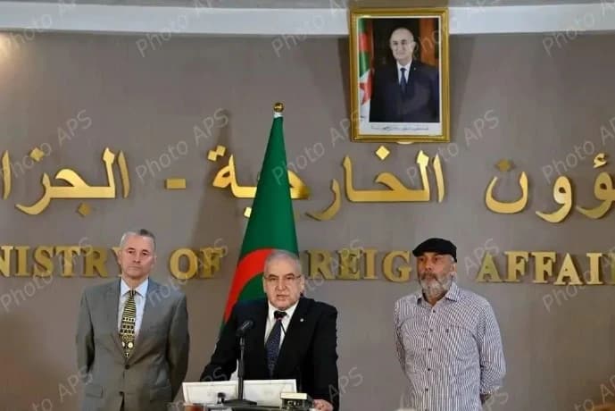 الجزائر تعيد الألماني المحرر إلى بلاده