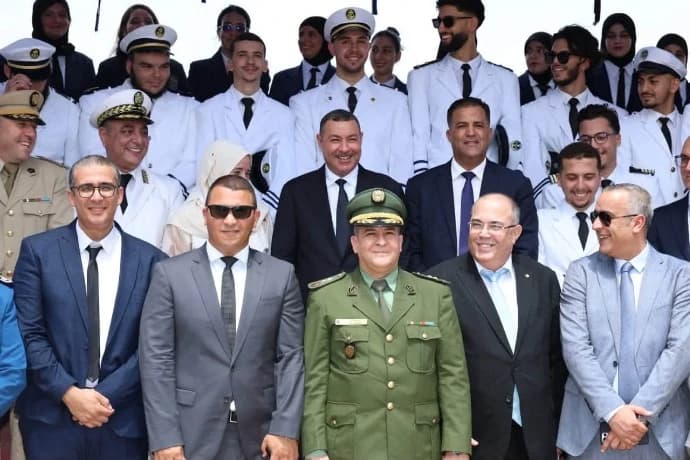 تخرج الدفعة 51 من ضباط البحرية والموانئ