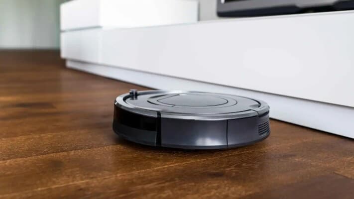 Smart vacuum uncovers betrayal and leads to arrest