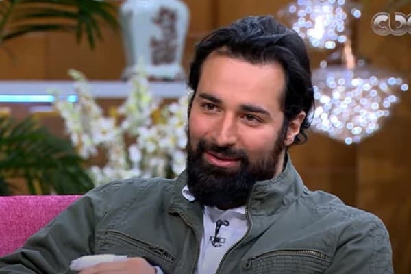أحمد حاتم في أجواء روحية بمكة