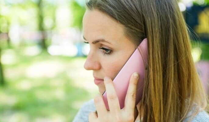 Can phone contact impact your skin