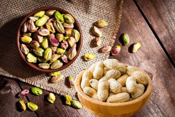 Medical report compares peanuts and pistachios
