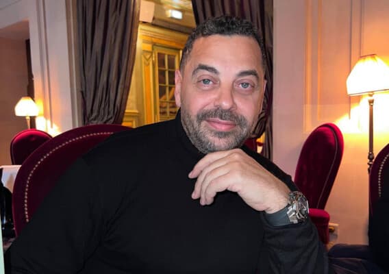 طارق العريان يحدد مستقبل أبطال أولاد رزق 4