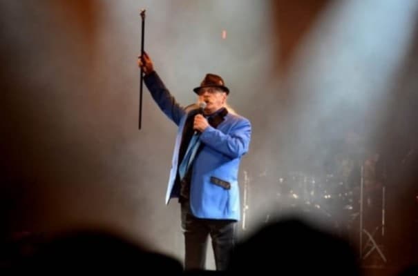 Tony Hanna's voice endures years on
