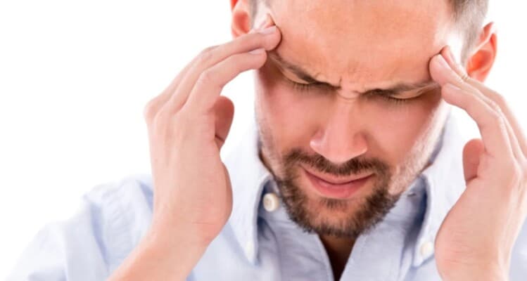 تغير الطقس وتأثيره على الصداع وآلام المفاصل