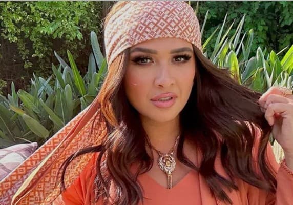 Image Stirs Debate Over Yasmine Abdel Aziz's Relationship