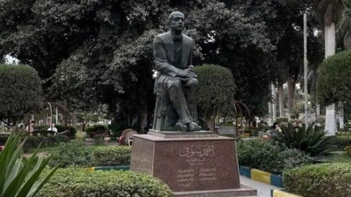 Egyptian unrest linked to Poet Prince statue