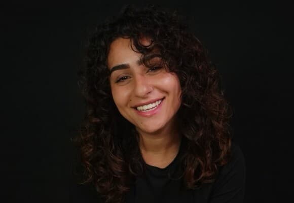 كارول شوي تكشف ما حدث بيني وبين كارول عبود في مسرح مونو