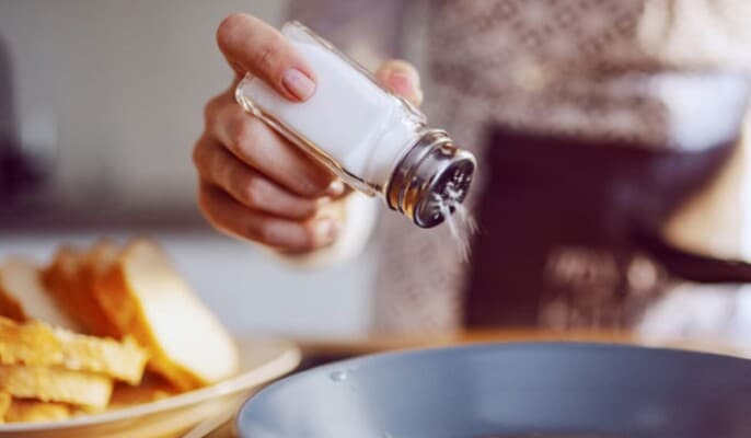 Why salted foods increase thirst and the body's water needs