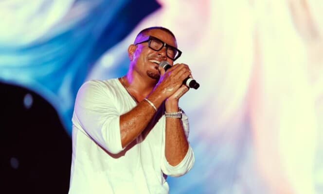 Amr Diab, Bachchan, and Cardi B's connection