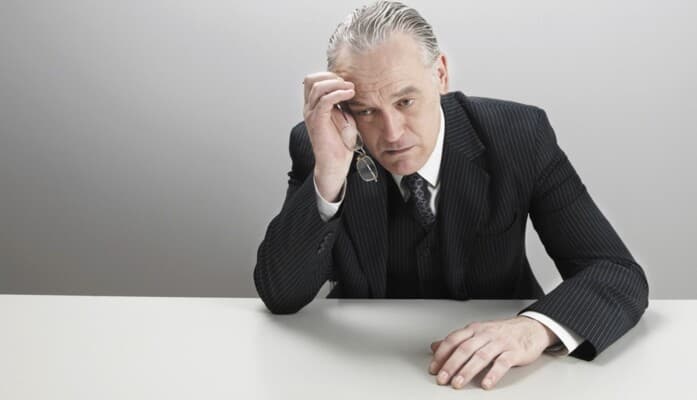 أطباء ينصحون بتجنب نوع معين من الطعام بعد سن 60
