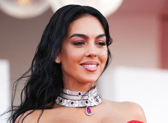 جورجينا رودريغيز تظهر علنياً بعد زواجها من رونالدو