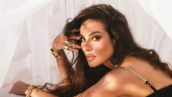 Nadine Nasseb Njeim in Indian-inspired style