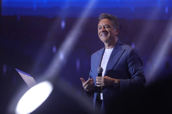 Marwan Khoury charms Beirut Festival audience