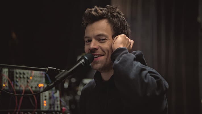 Harry Styles Receives Public Apology
