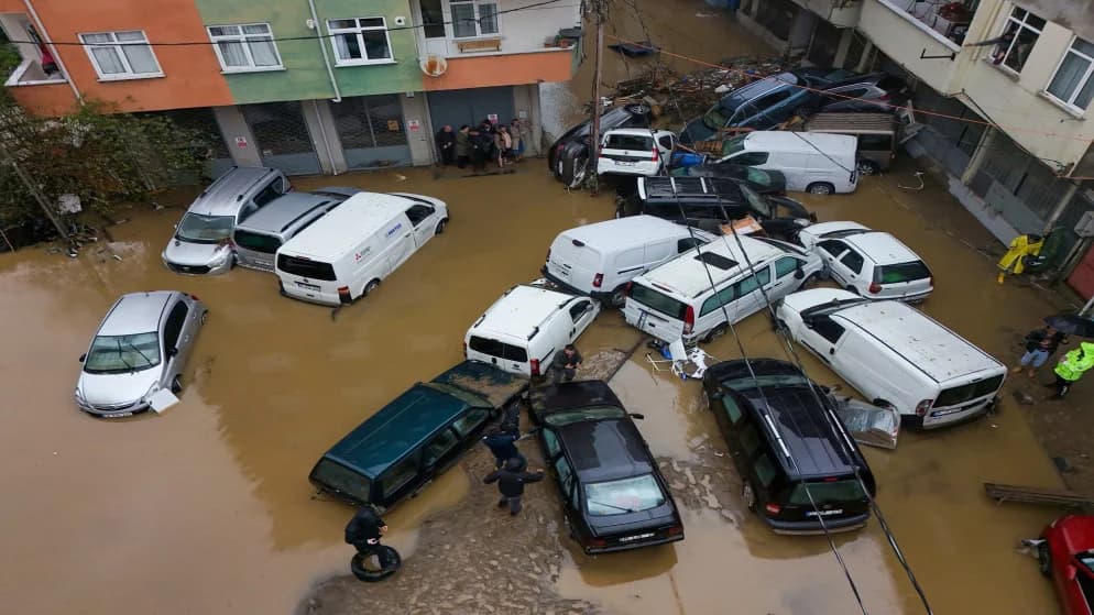 Istanbul suffers record rainfall disruptions
