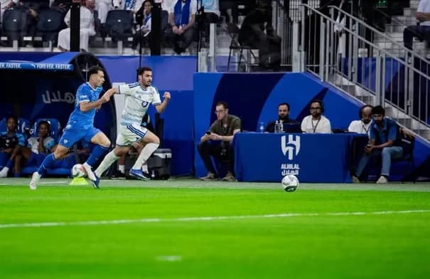 مهند أبو طه يتفوق أمام الهلال