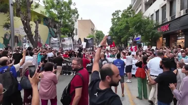 تظاهرات في تونس للمطالبة بالحريات