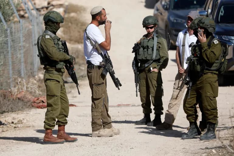 Israeli forces raid Far'ata, Azun, Immatin