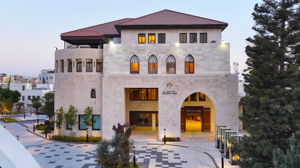 مجلس الوزراء يصدر قرارات بشأن تعيين ونقل أمناء عامين