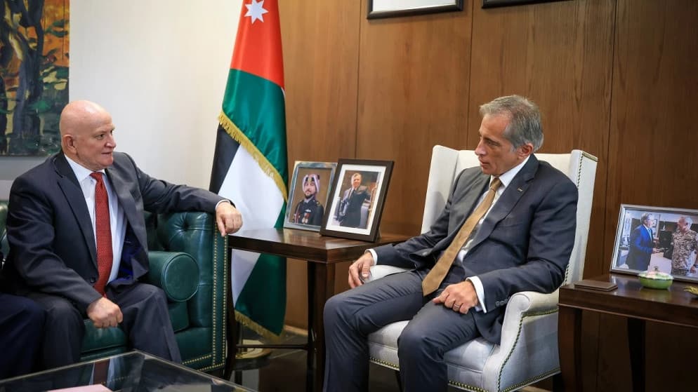 Prime Minister reviews Integrity Report