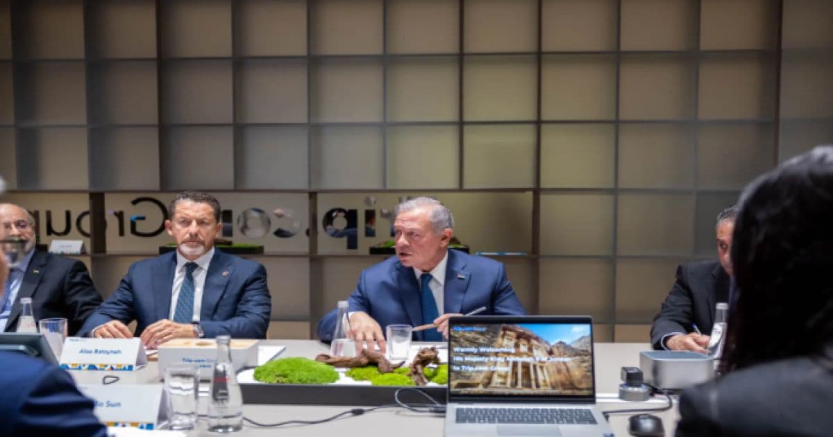 King urges boosting Chinese tourism to Jordan