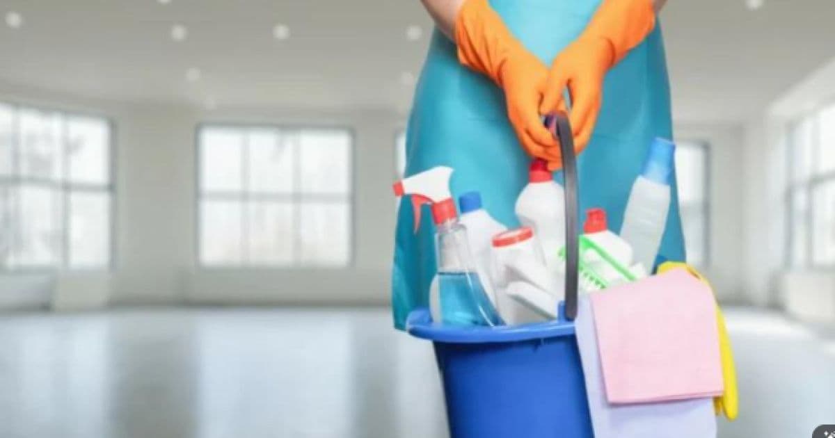 العمل يحدد خيارات لأصحاب المنازل بشأن مخالفات عاملات المنازل