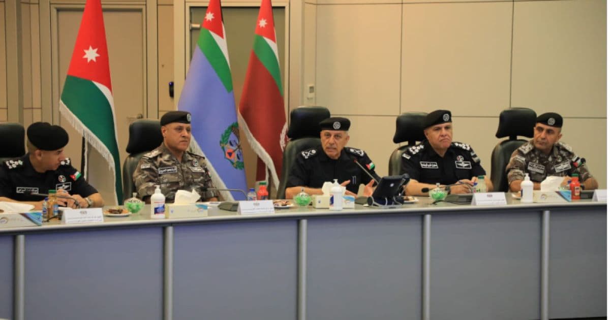 مدير الأمن العام يفتتح مركز دفاع مدني