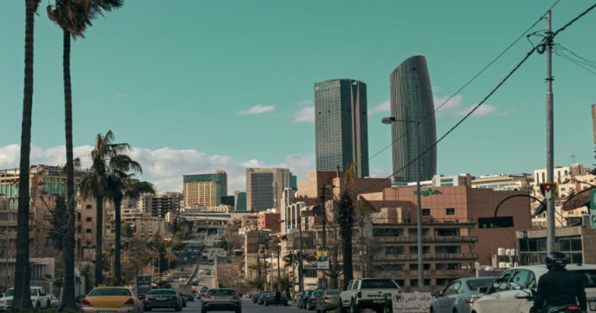 درجات حرارة معتدلة في الأفق