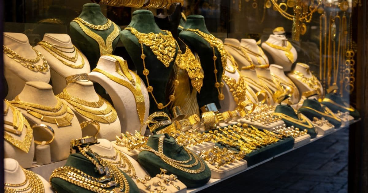 Gold prices climb again Tuesday