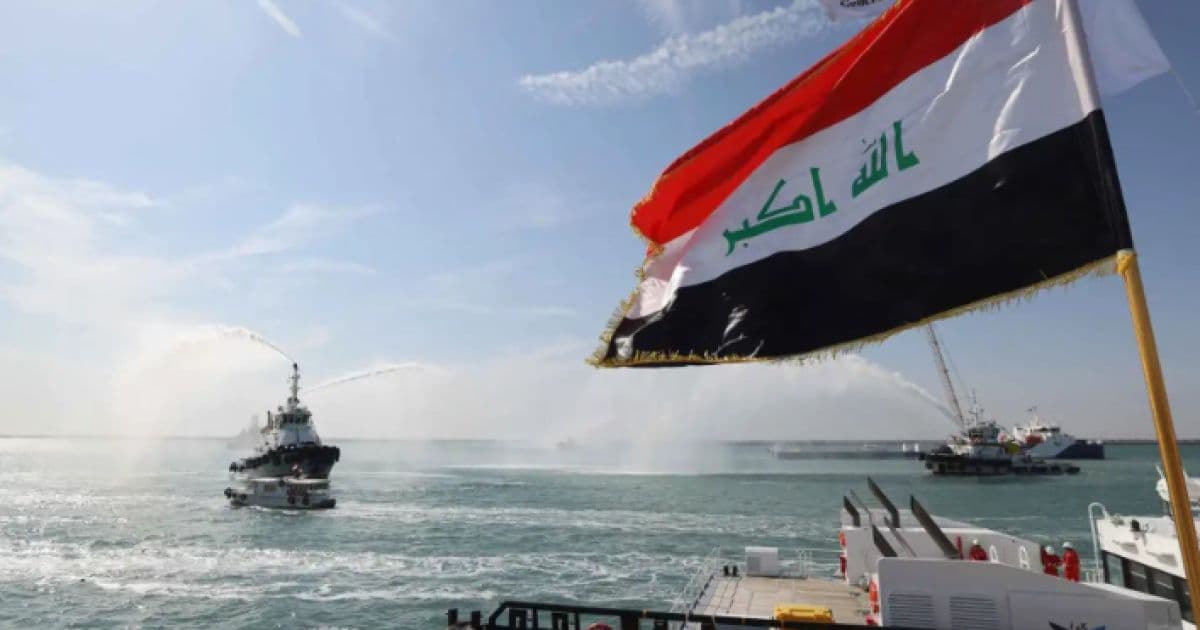 العراق ينقل مليوني برميل نفط عبر هرمز