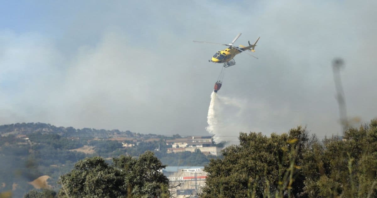 Fires in France and Spain cause 325,000 evacuations
