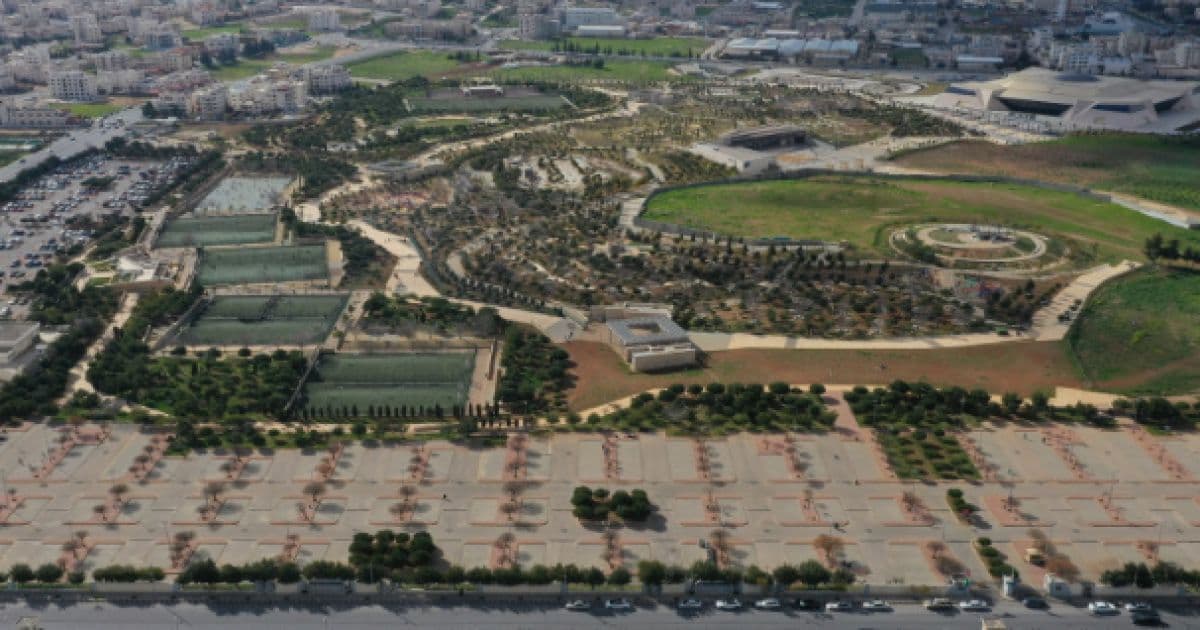 طقس معتدل مع أمطار شرق المملكة